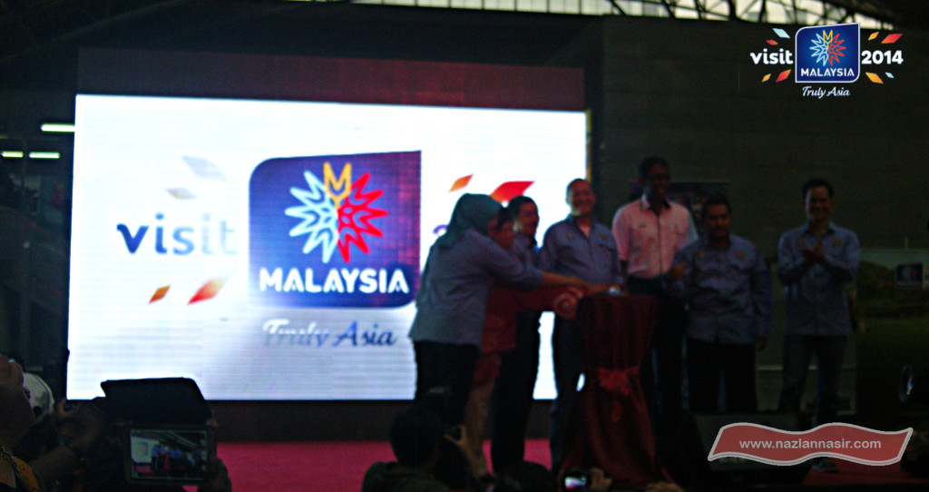 Pelancaran Brosur Pakej Pelancongan Keretapi