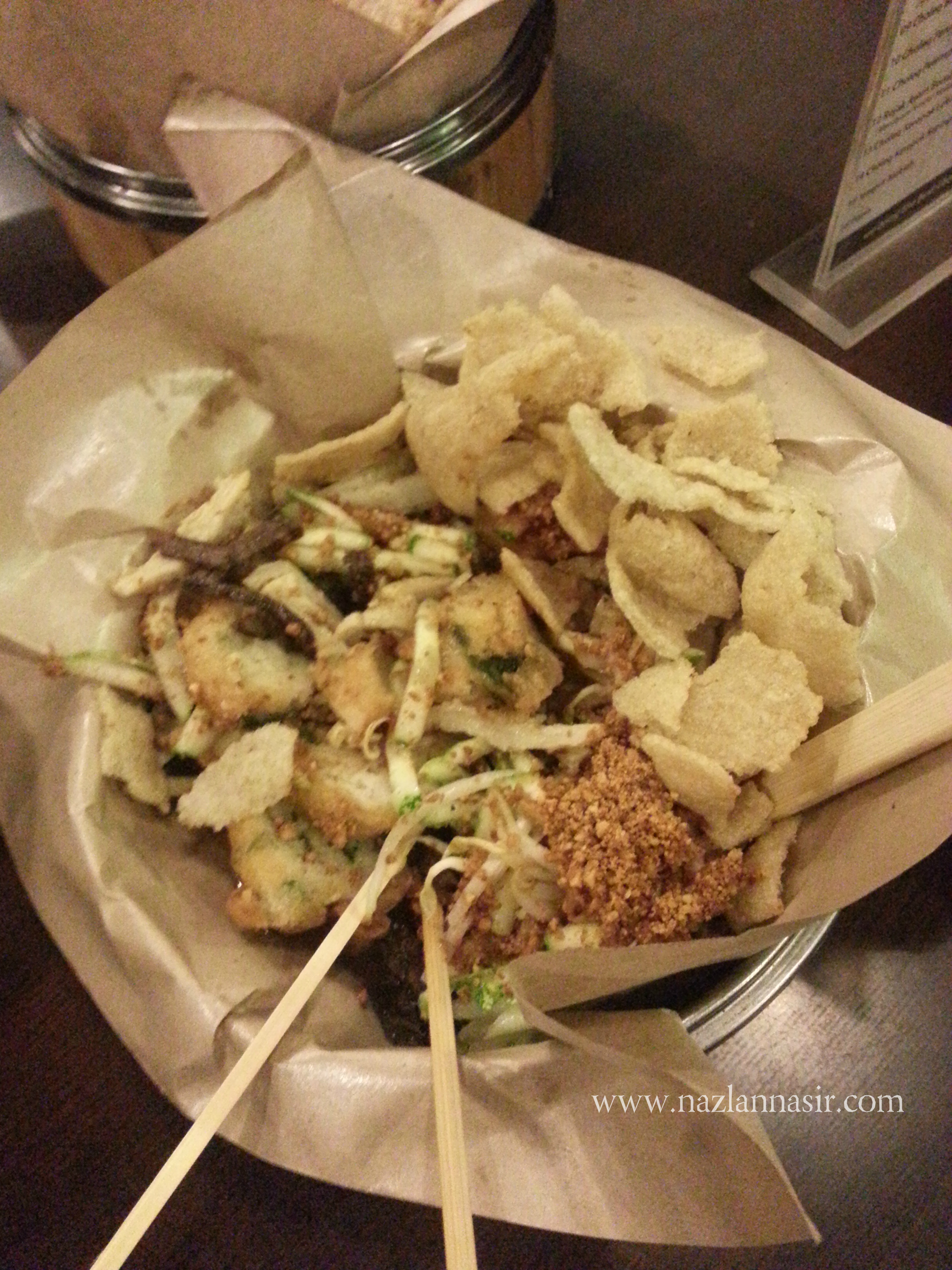 CholeQ Perut Tanah Merah