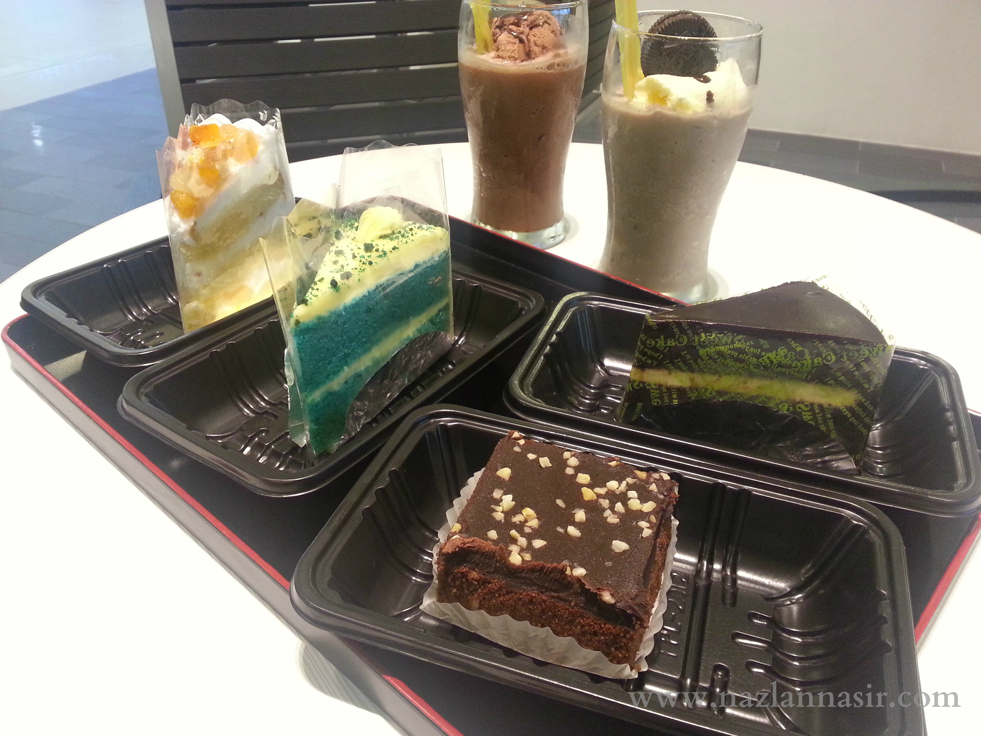 SAM's Deli Cake Selections