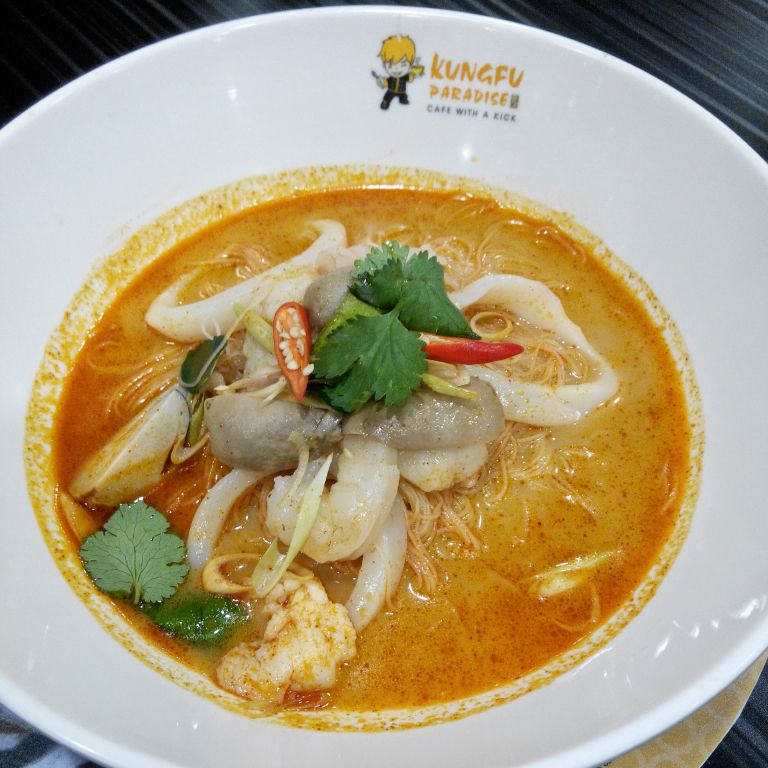 Tom Yum Soup with Bee Hoon