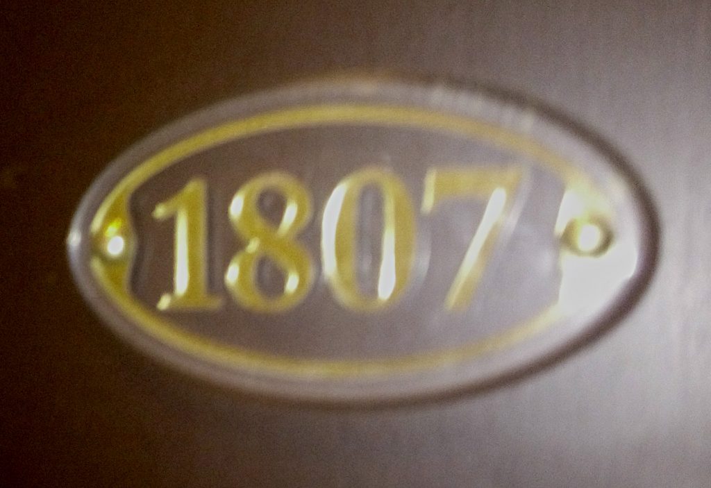 23 Executive Suite L18 (1807) - Blue Theme