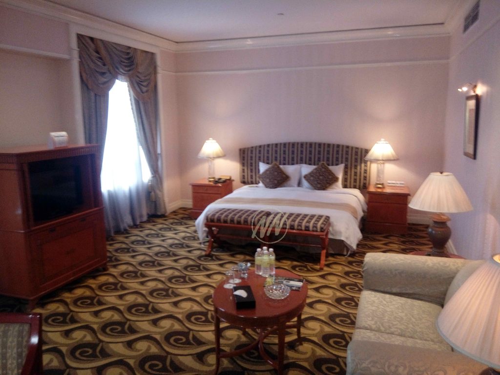 27 Executive Suite L19 (King Size Bed)