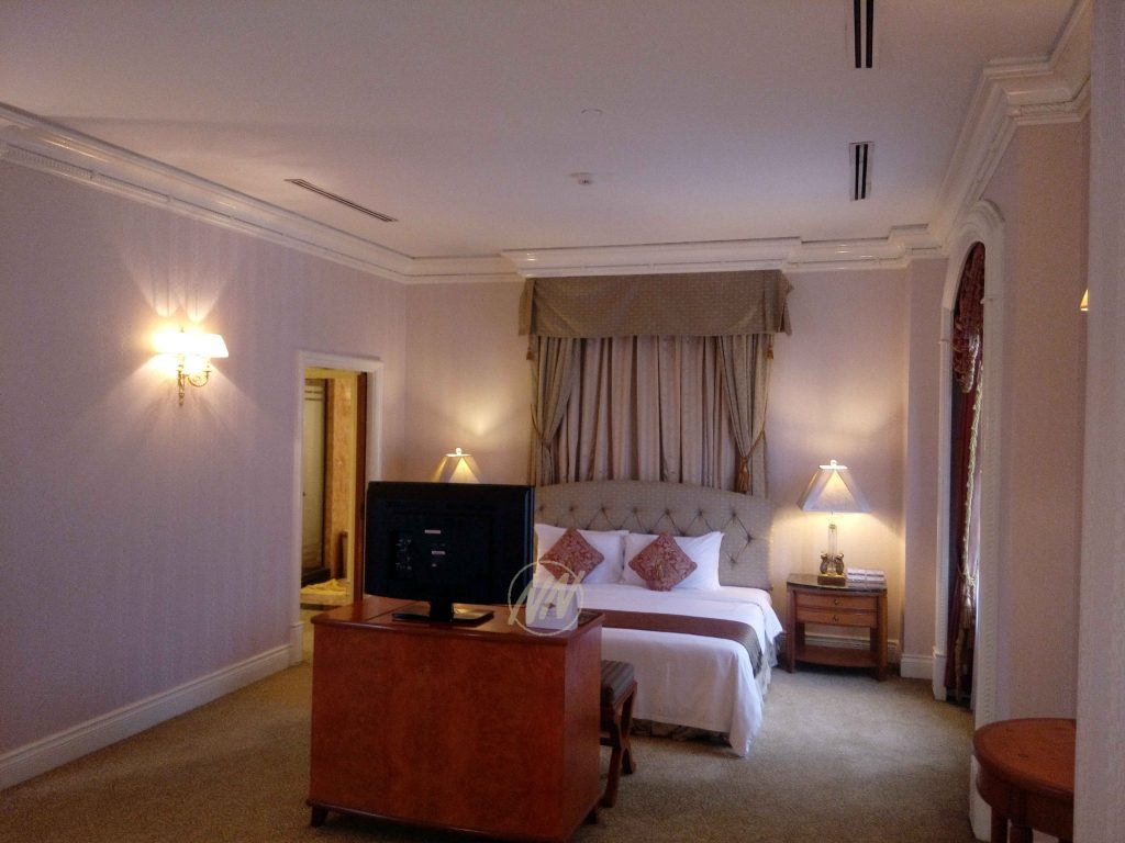 38 Presidential Suite L19 (King Size Bed)