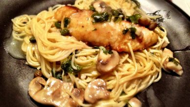 Ayam Piccata dengan Pasta dan Cendawan