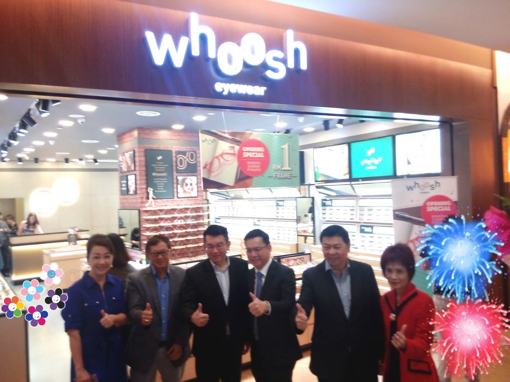 Pelancaran Kedai Fesyen Cermin Mata Whoosh