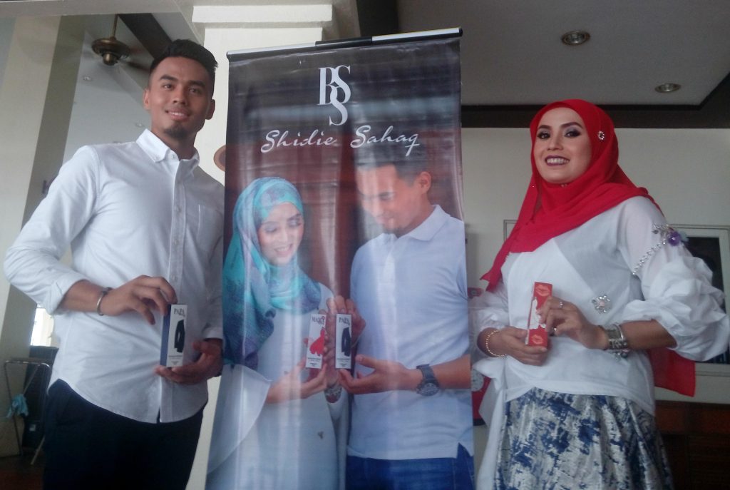 Wangian PAPAHUG & MAMAKISS