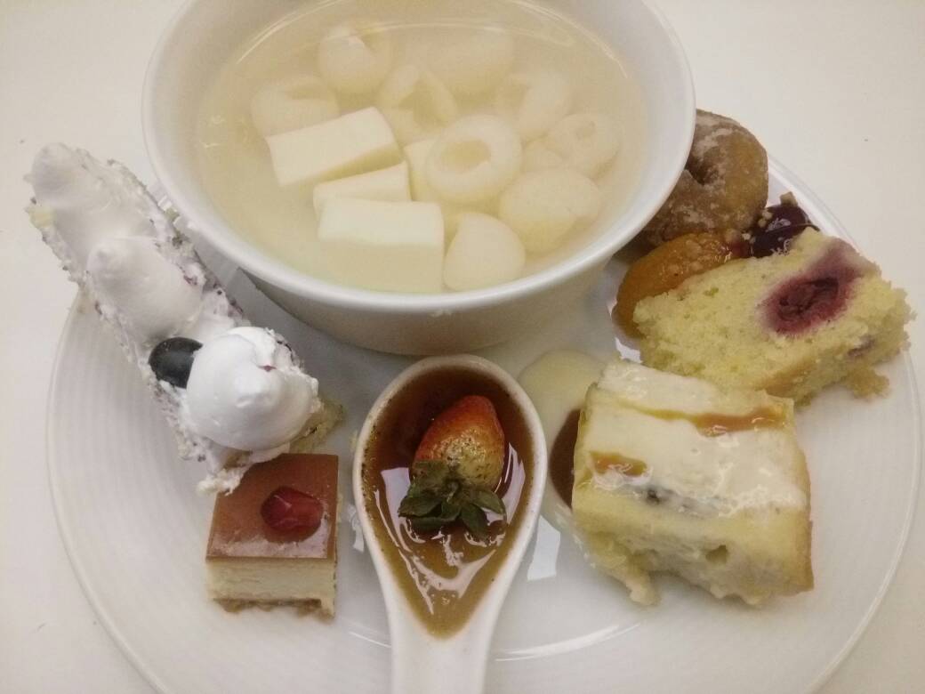 Pencuci mulut yang Naz cuba...