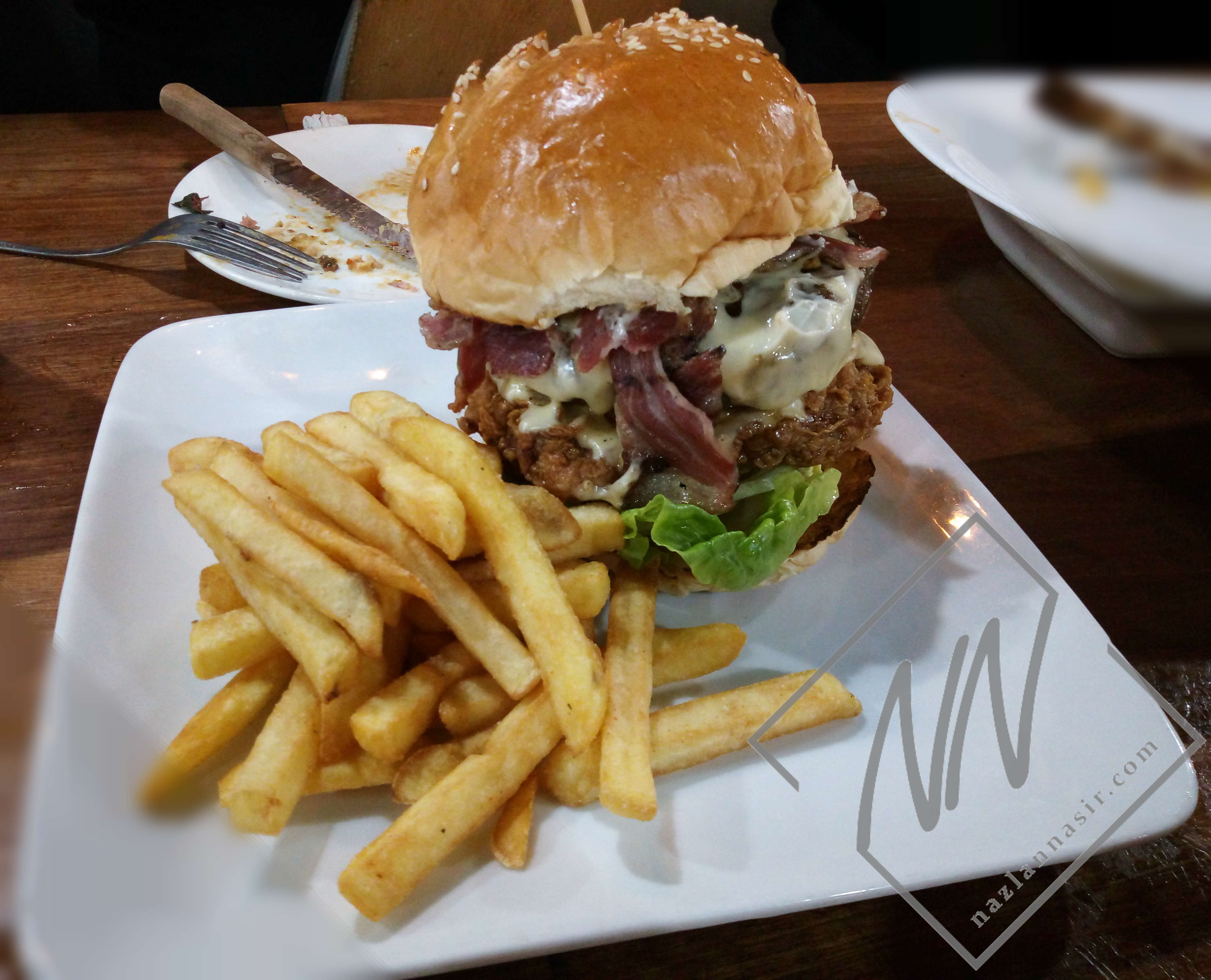 Cajun Chicken Burger with Beef Bacon RM16.50