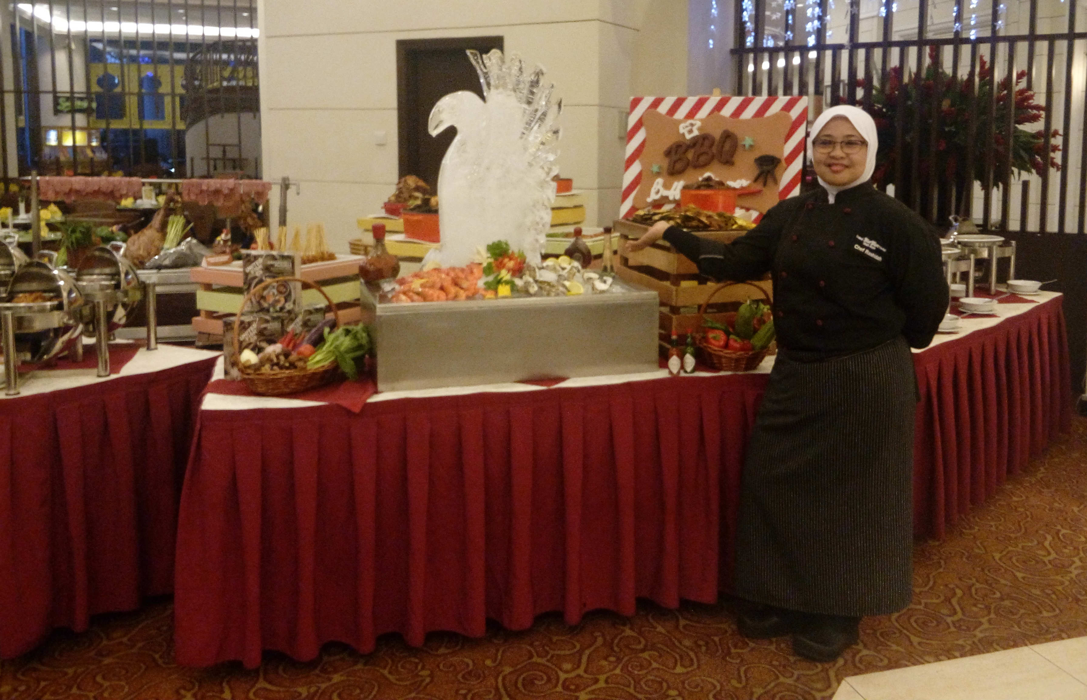 Chef persembahkan BBQ Buffet Dinner