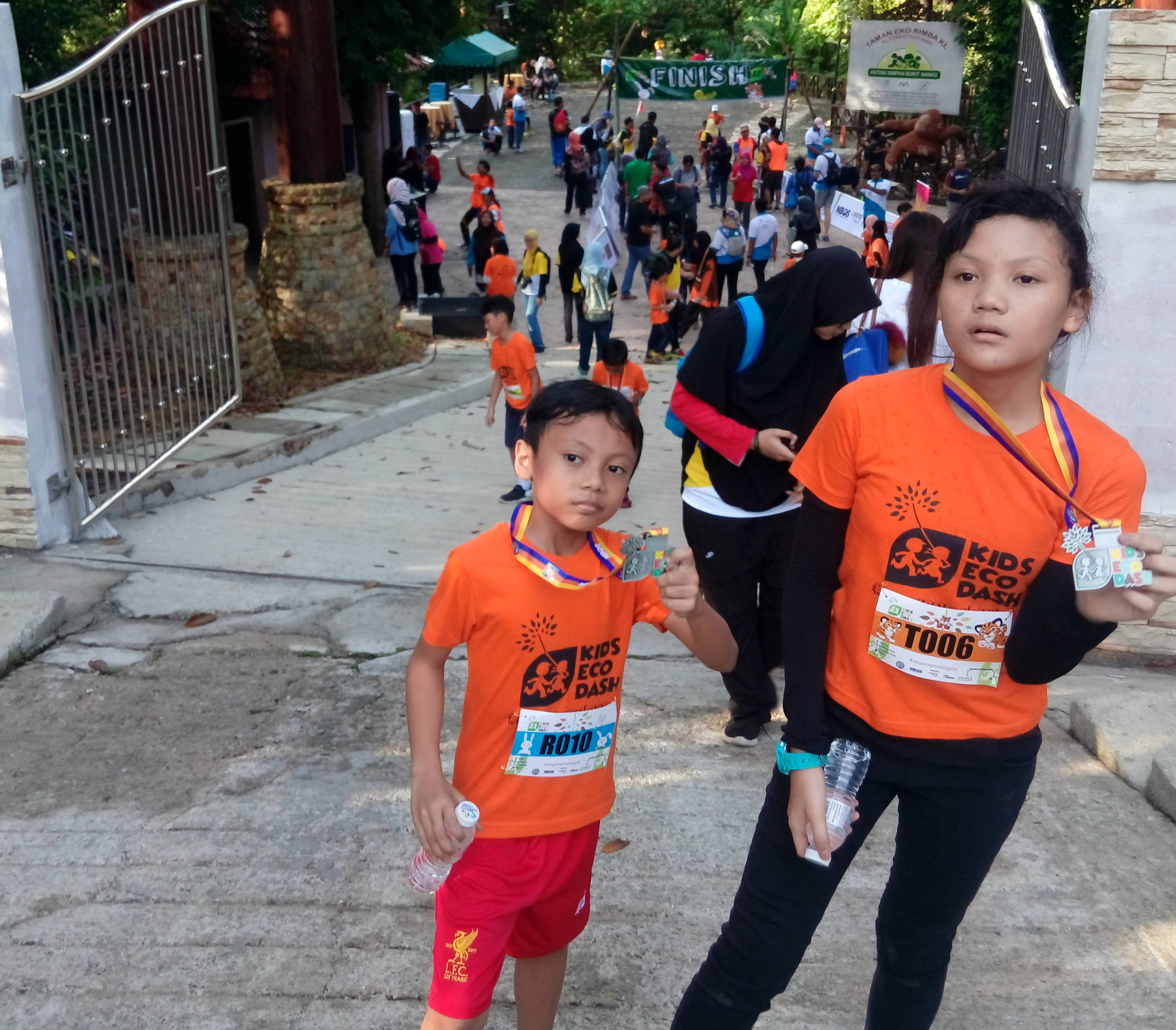 Dania & Daris berjaya tamatkan larian mereka