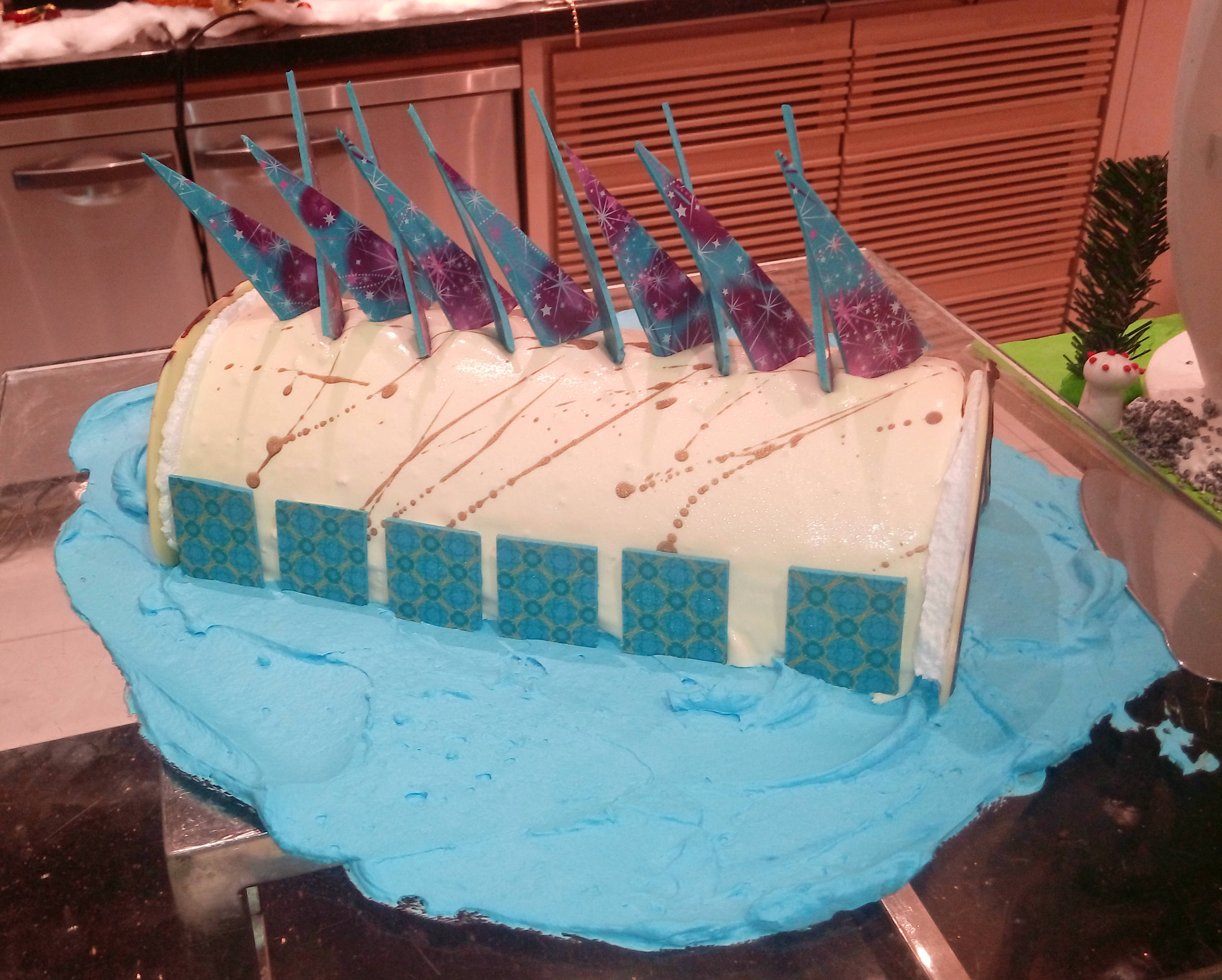 Log Cake White