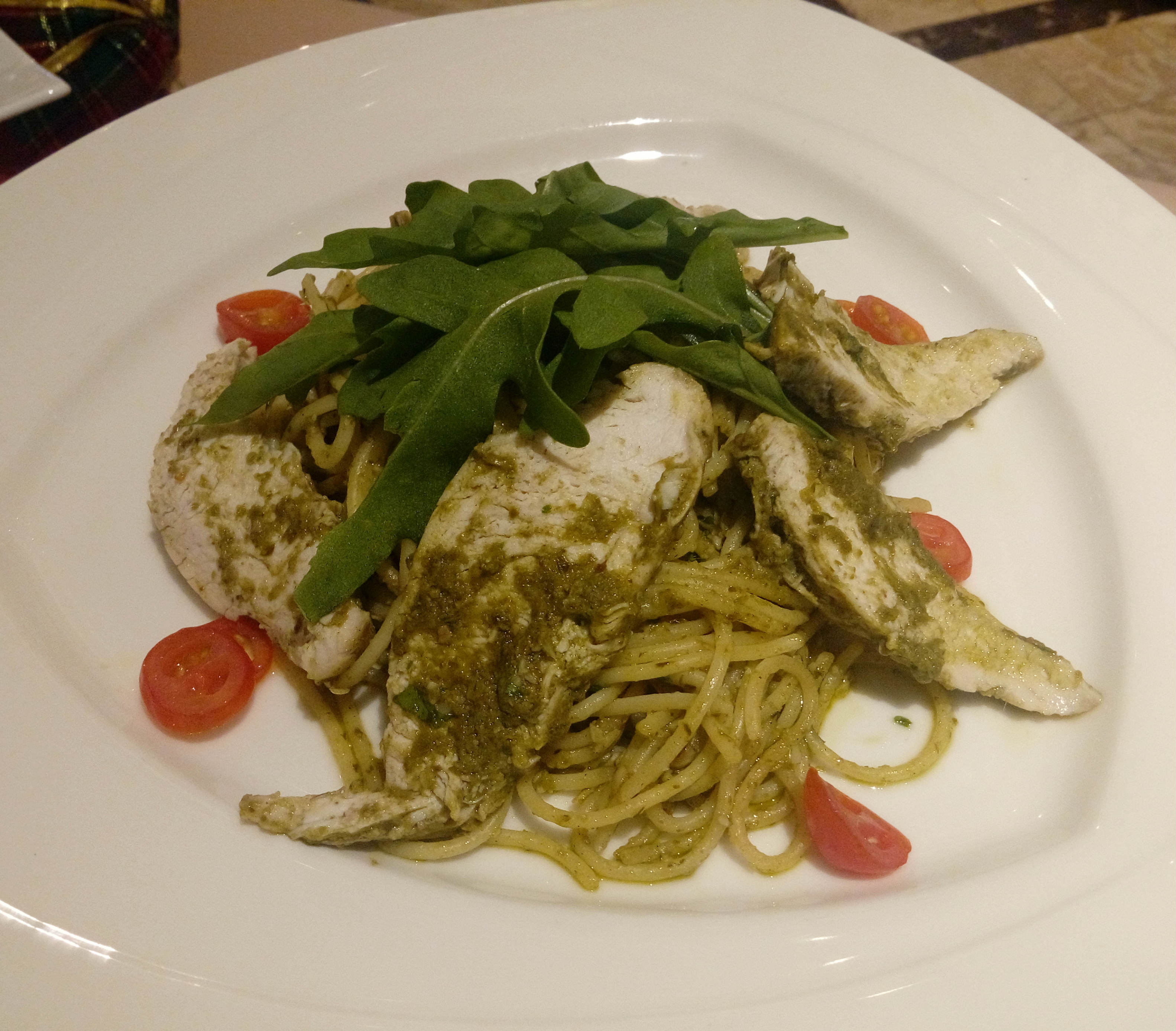 Spaghetti with Peppery Chicken and Pesto Sauce