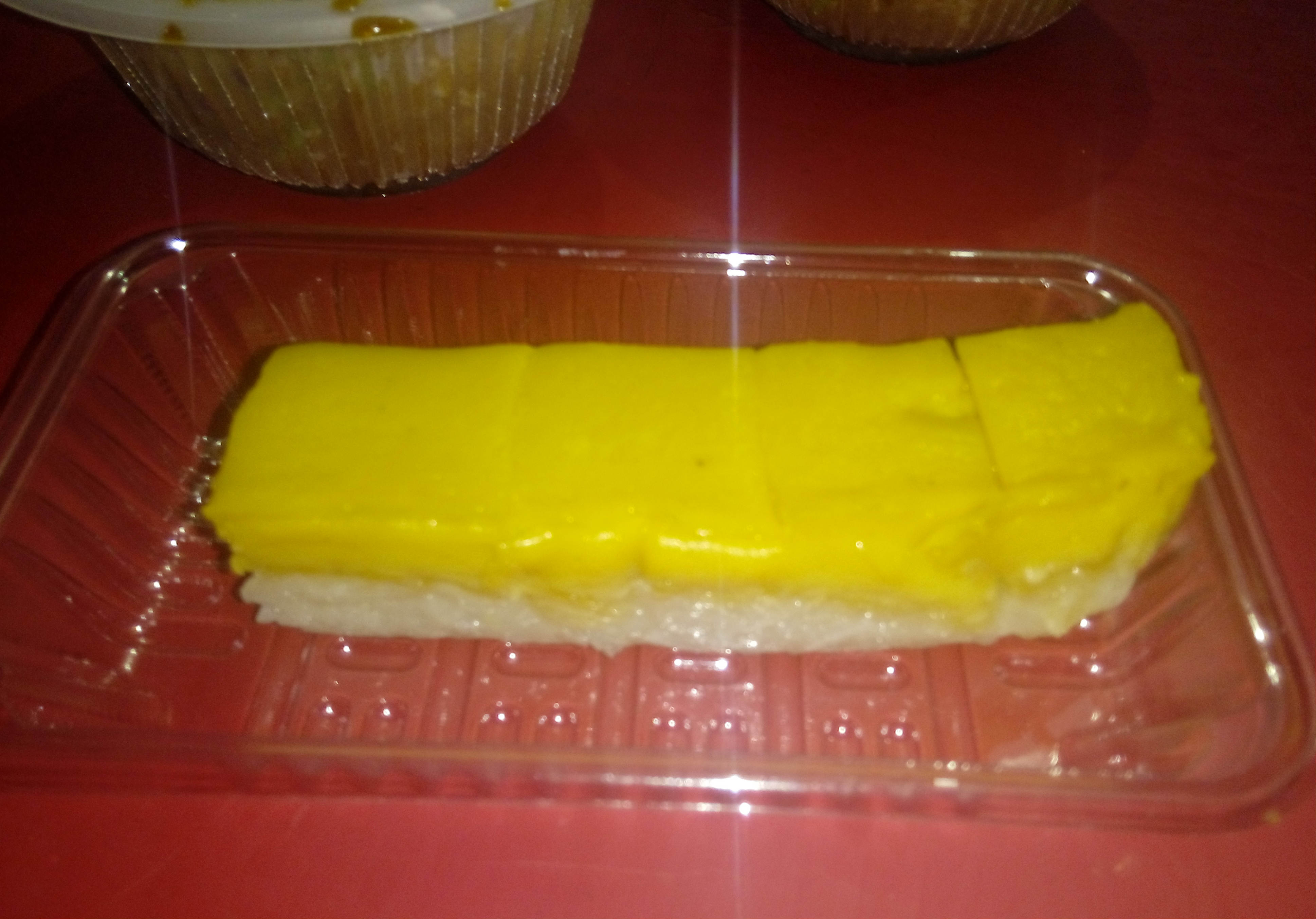 Kuih Seri Muka Durian