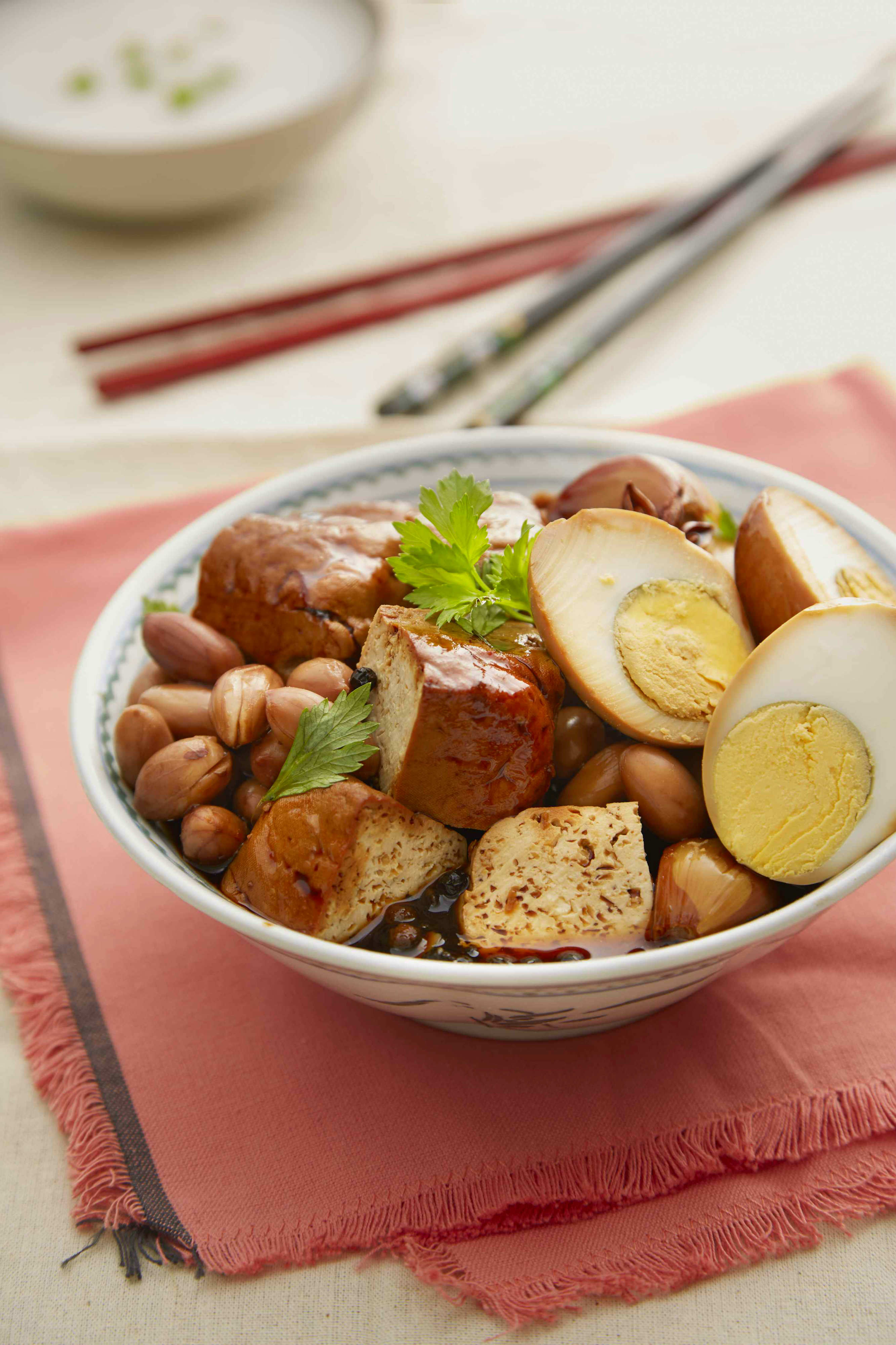 Braised Beancurd, Egg and Peanuts