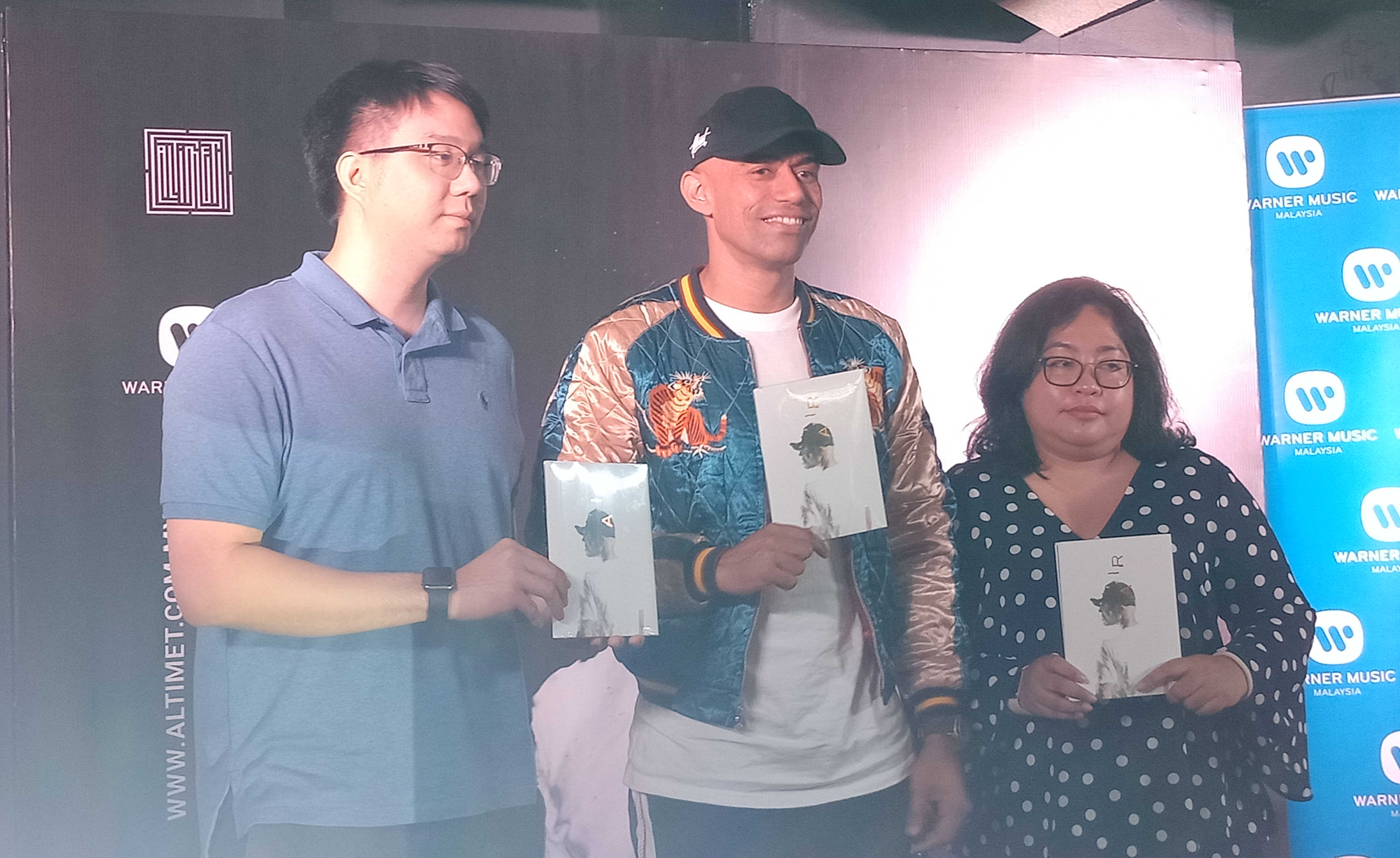 Pelancaran Album Air