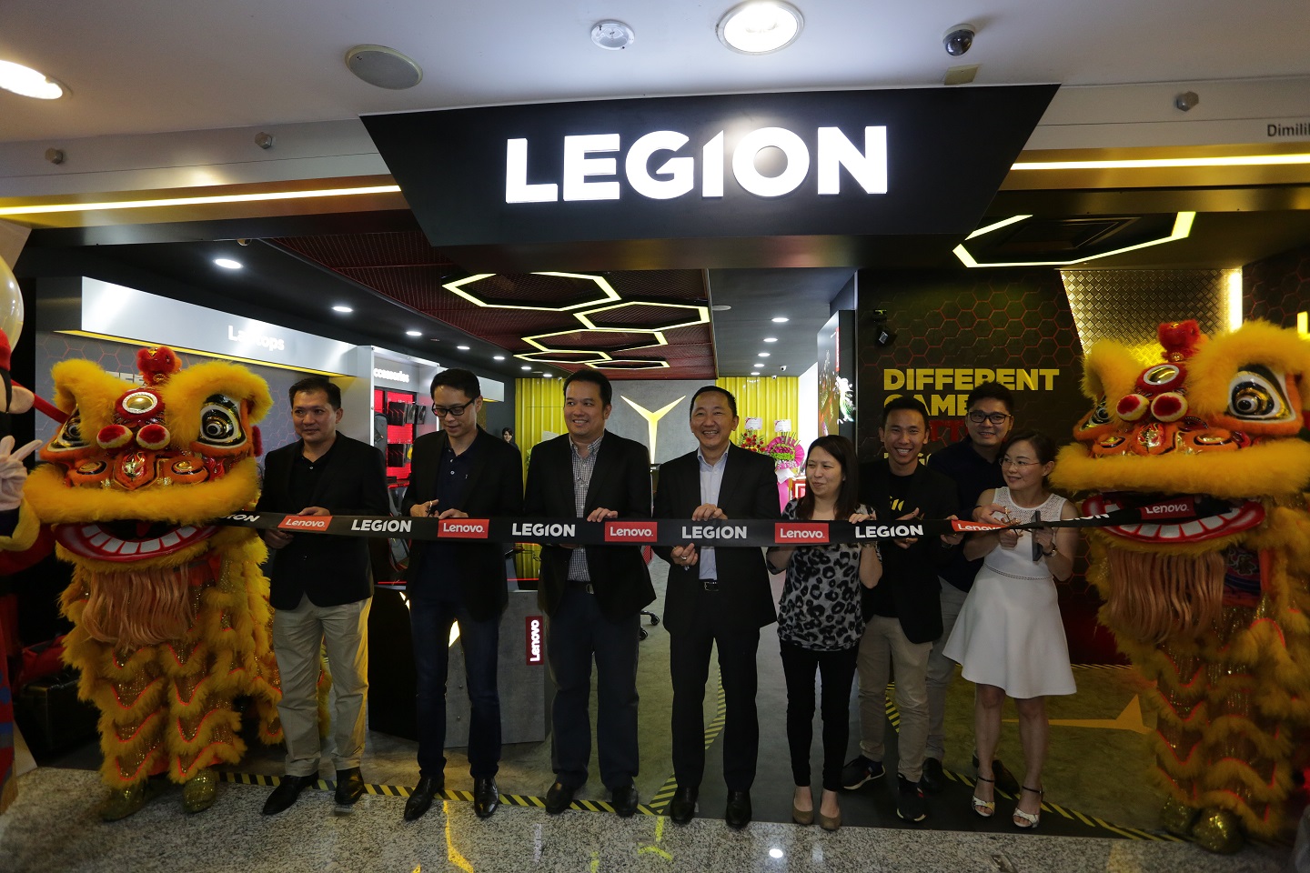 Kedai konsep legion pertama