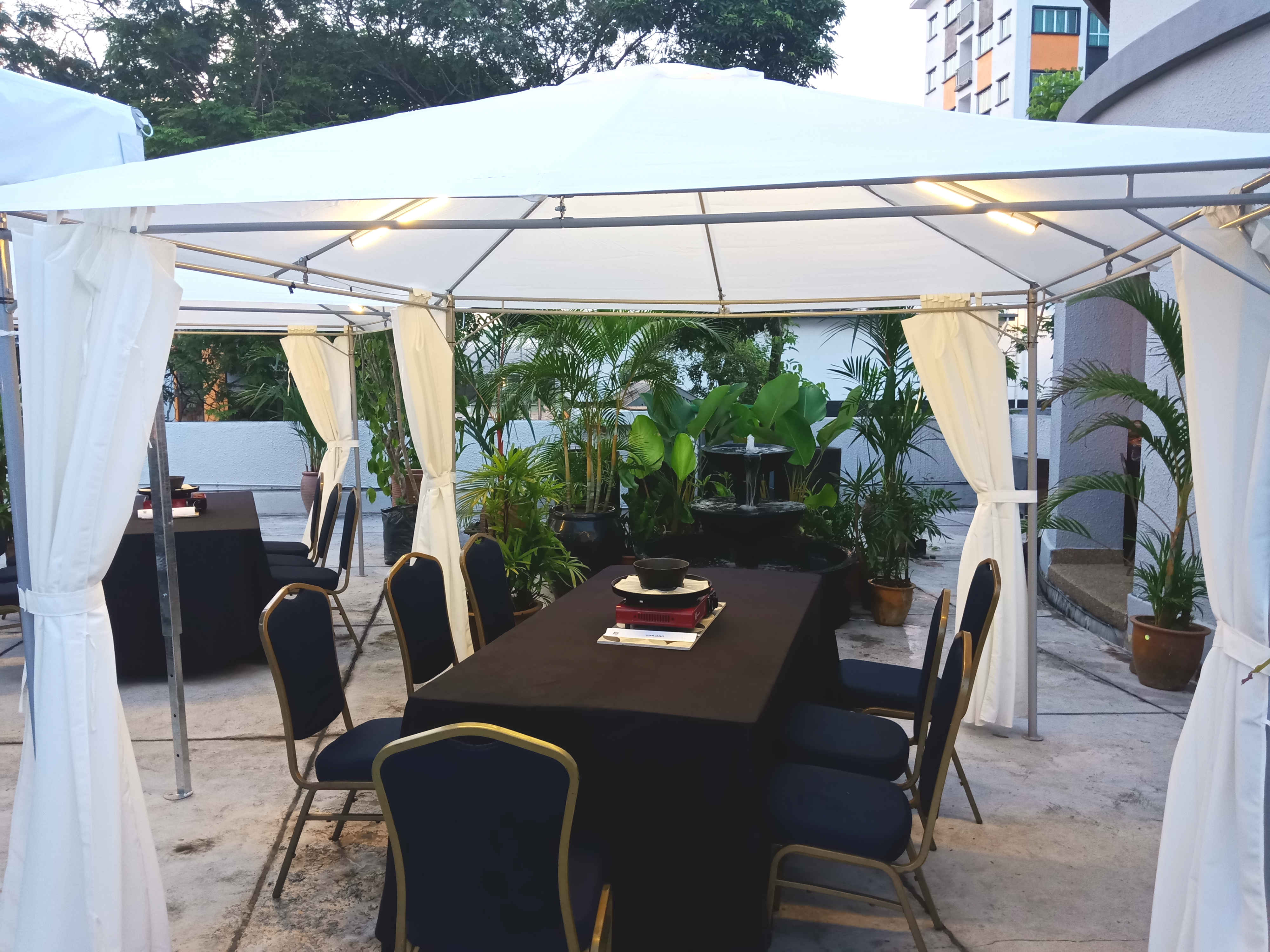 tempat yang lapang dan selesa