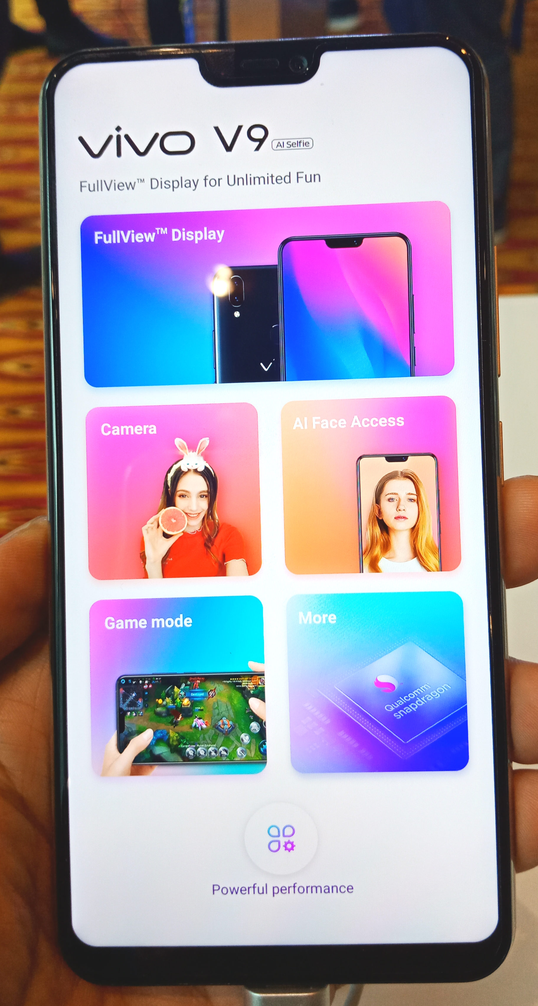 V9 dengan nisbah 19:9