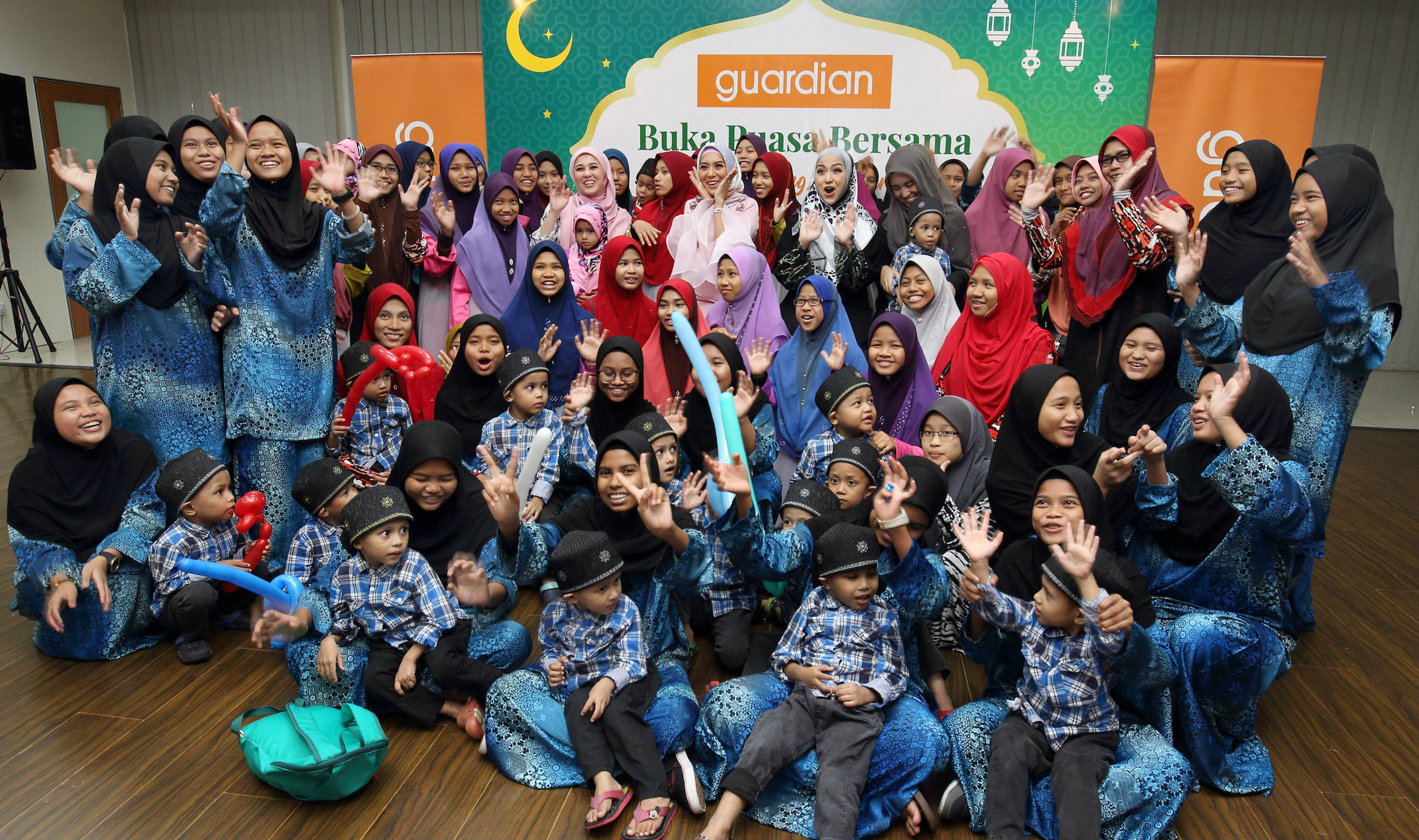 Pertubuhan Kebajikan & Pendidikan Cahaya Bistari di Batu Caves, Selangor dan Asrama Darul Falah (ASDAF) di Bukit Persekutuan, Kuala Lumpur