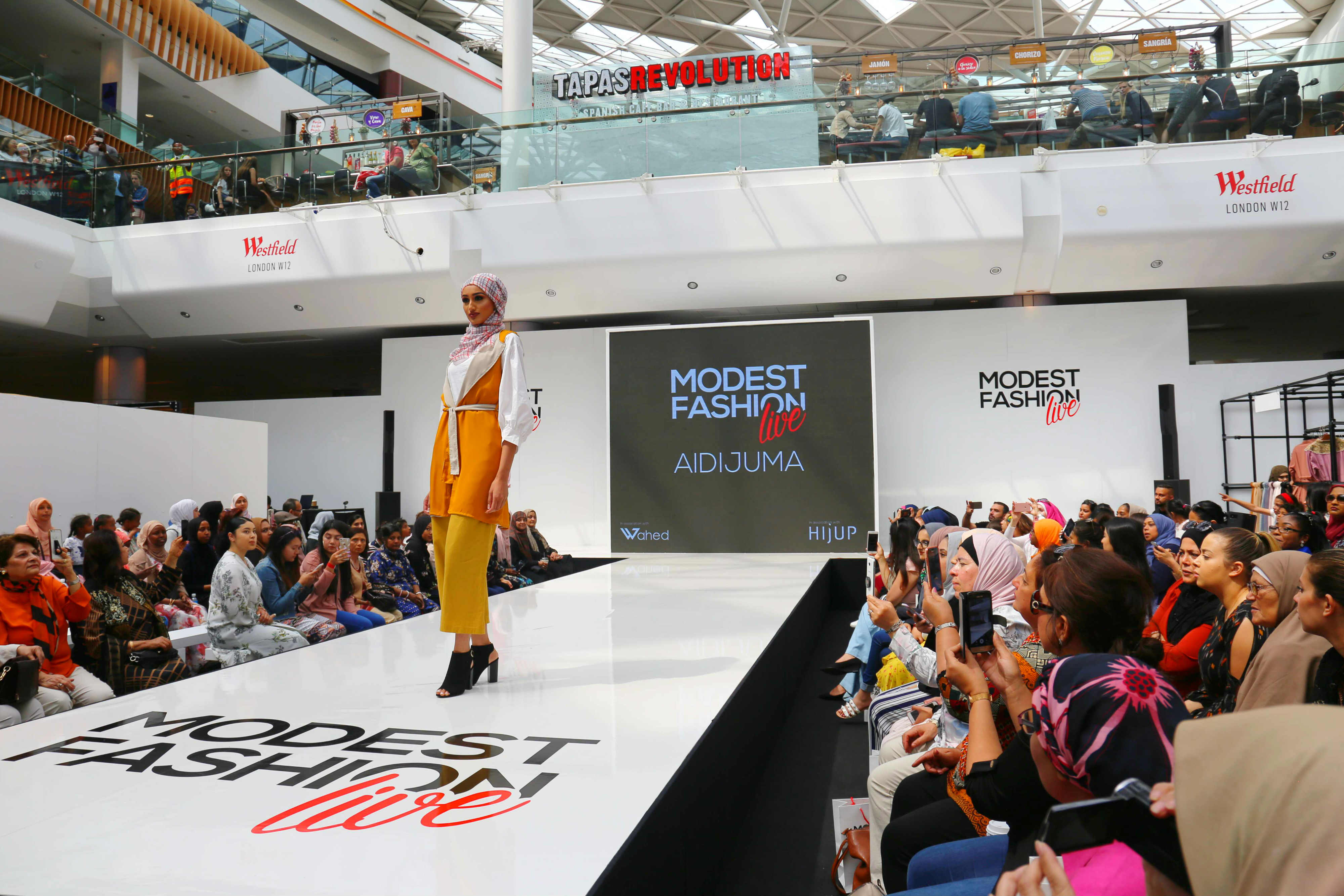 HIJUP UK buat kemunculan utama di Eid Festival London