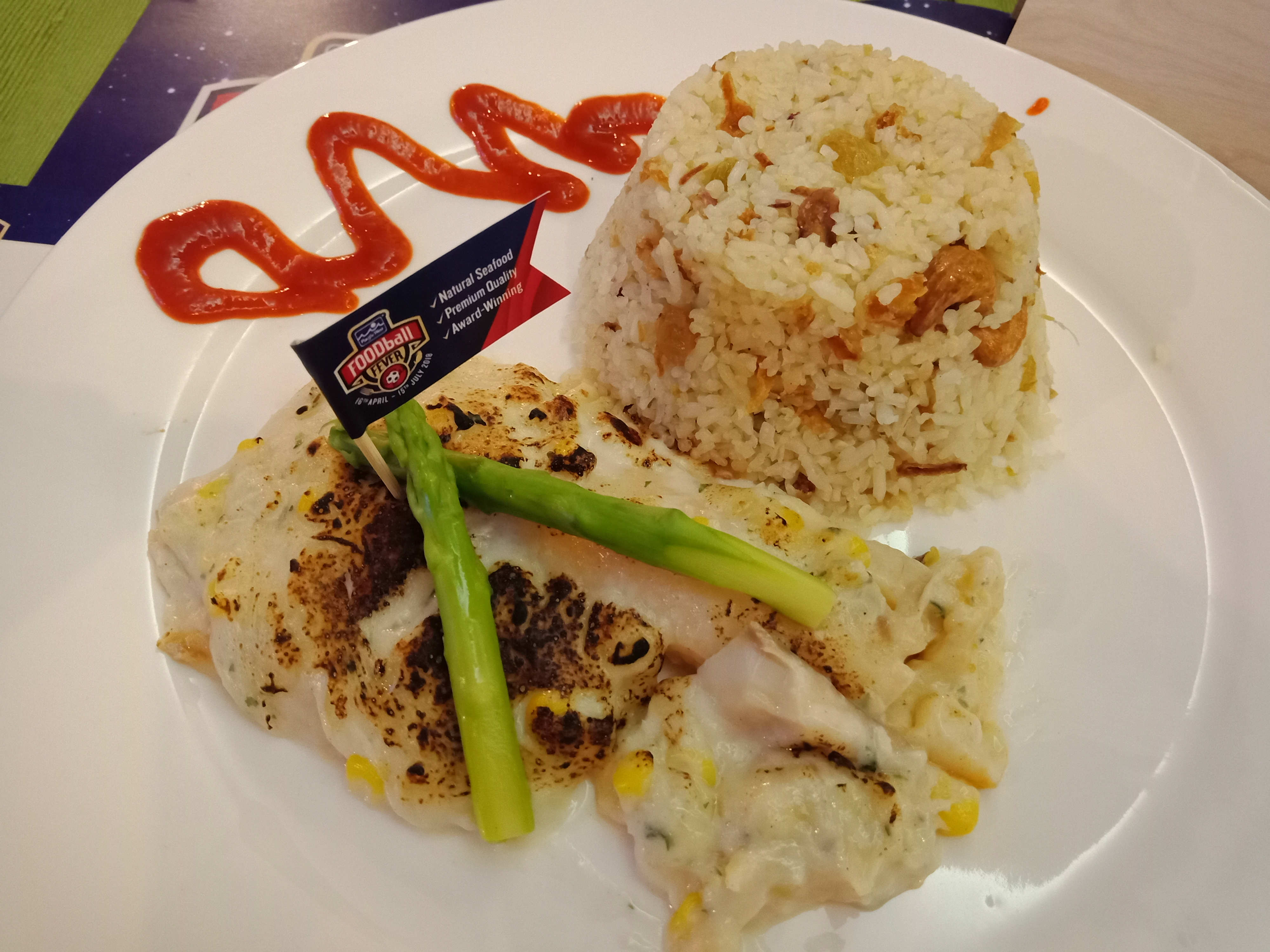 Oven Baked Fish Fillet dengan Flavoured Rice