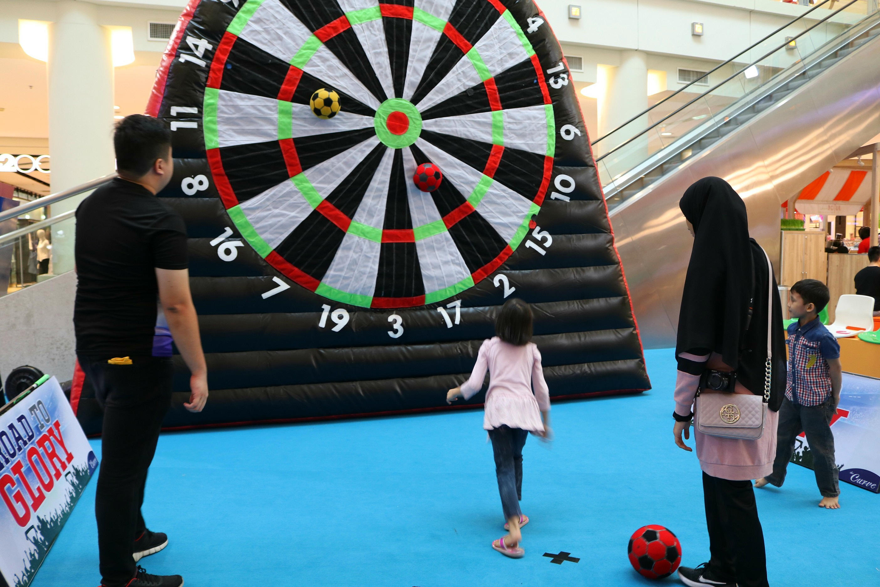 Bola Sepak Velcro Dart 