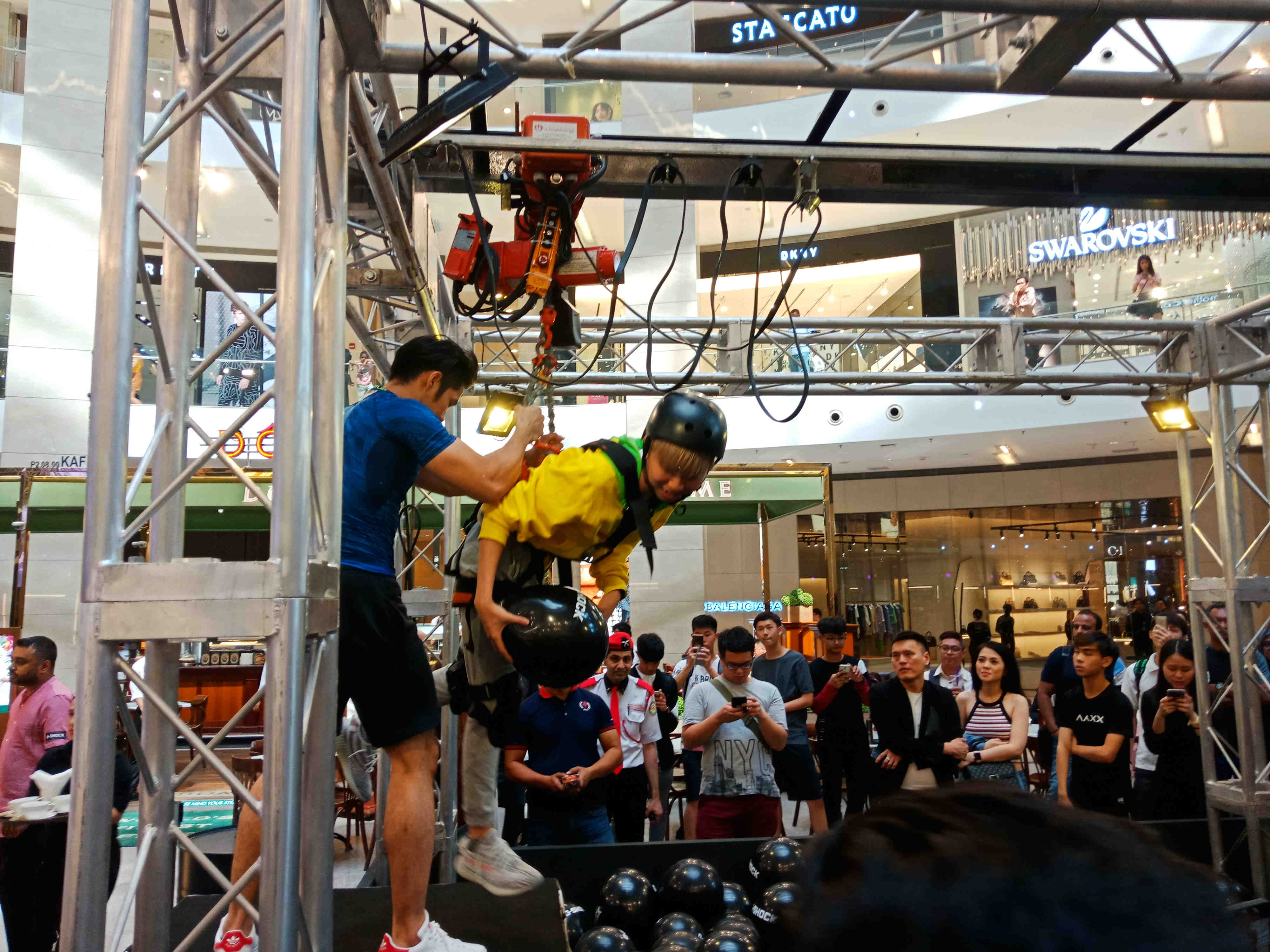 Human Claw Challenge