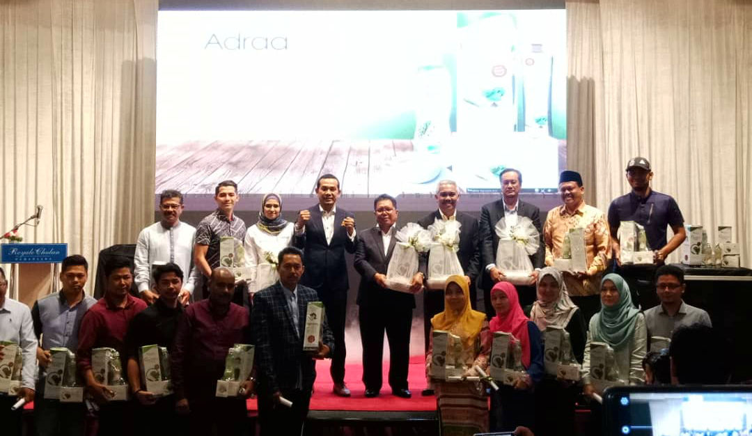 Adraa by Rosyam bersama Datuk Rosyam Nor dan Stokis-Stokis