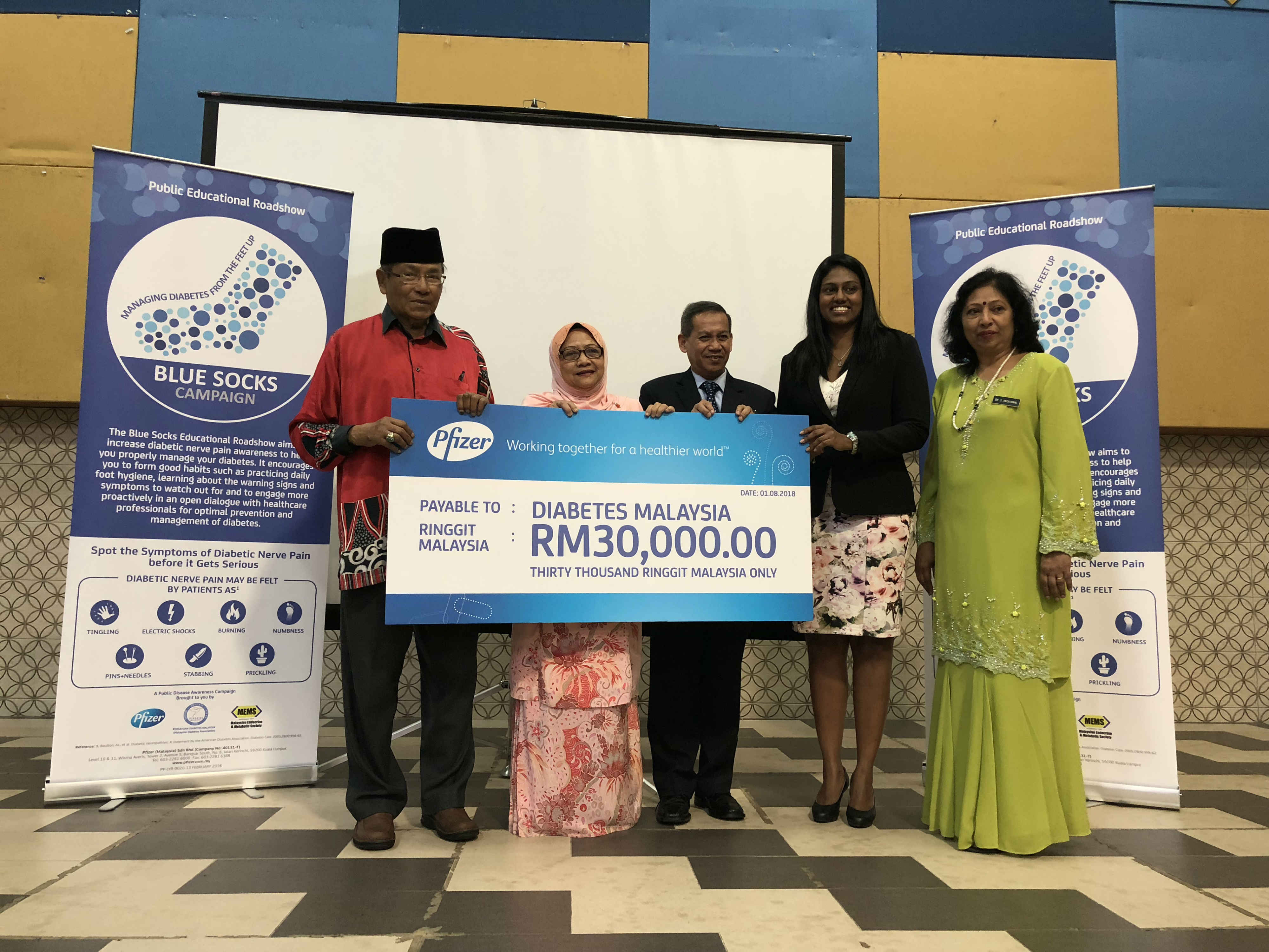 Diabetes Malaysia anjur kempen blue socks