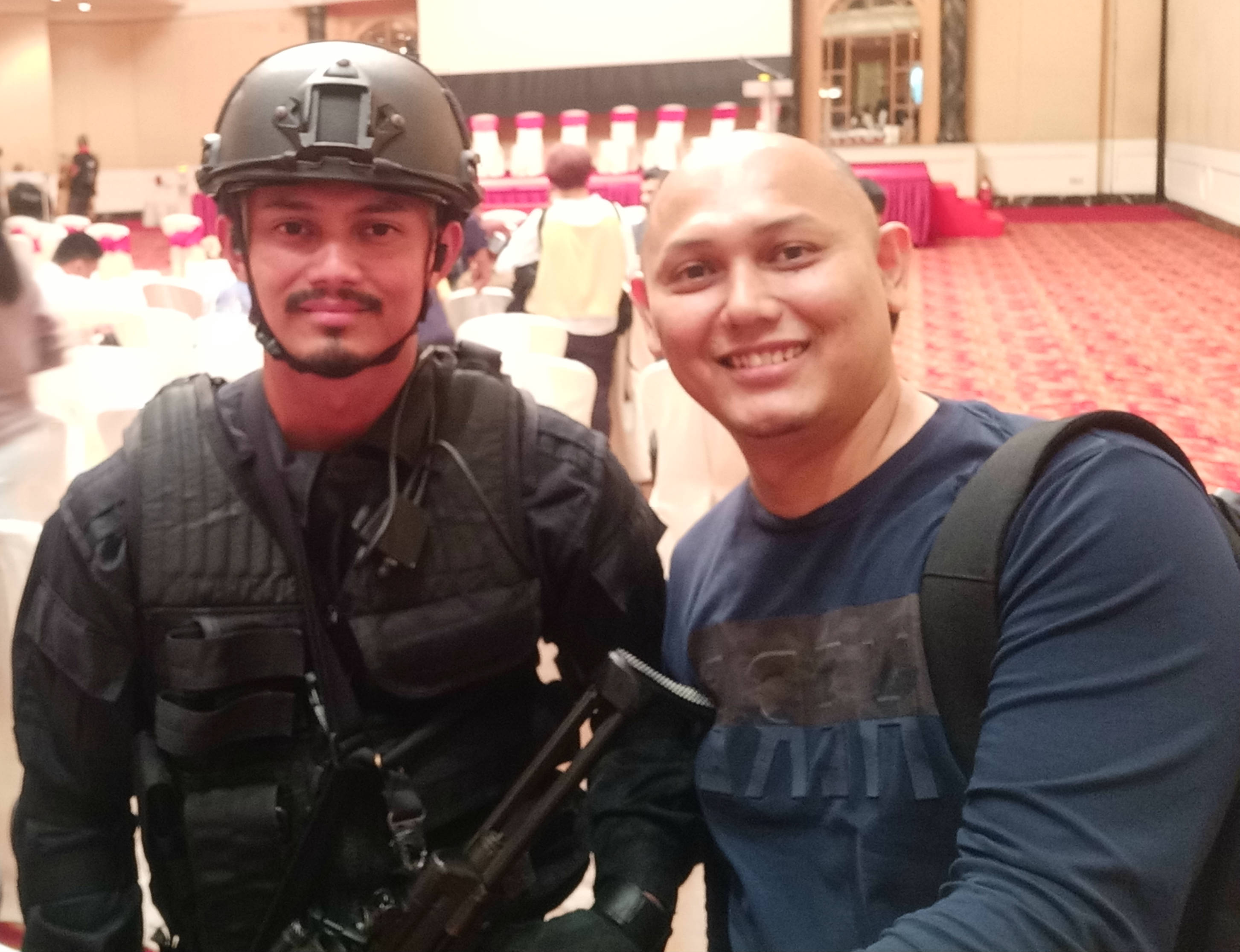 Selfie dengan Hairul Azreen