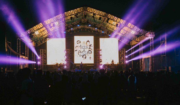 Konsert Hujan X Masdo di Maeps