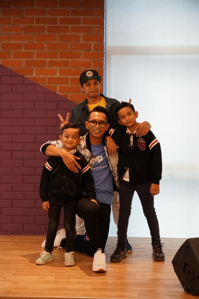 Anak Ajak Shiro turut tampil dalam video muzik