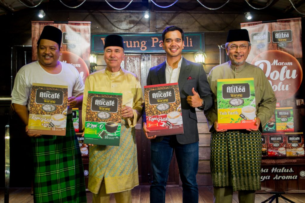 Minuman jenama warung terkenal