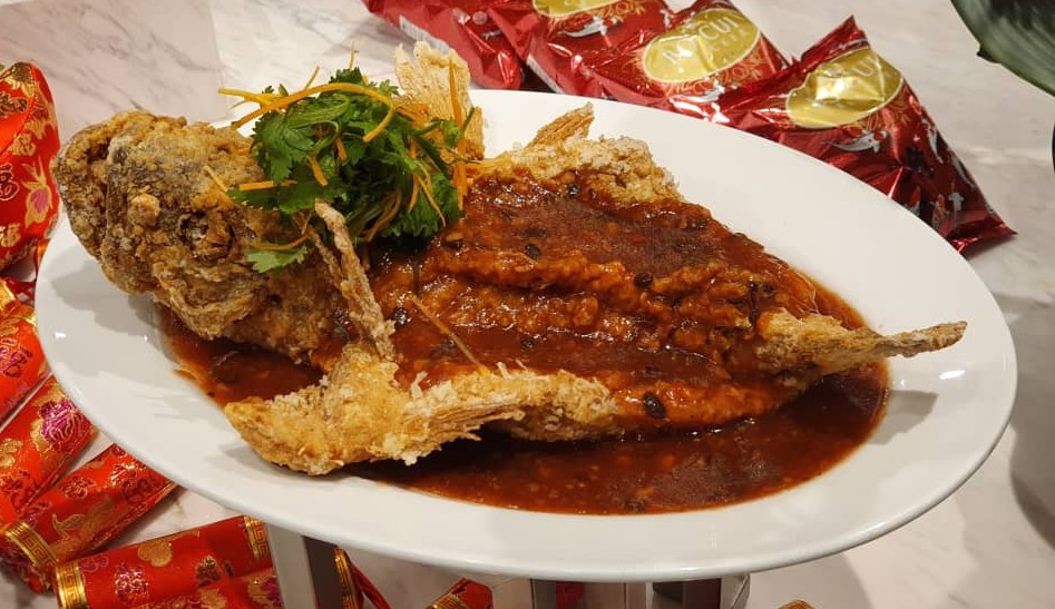 Deep Fried Fish with Cheong Cheng Sauce