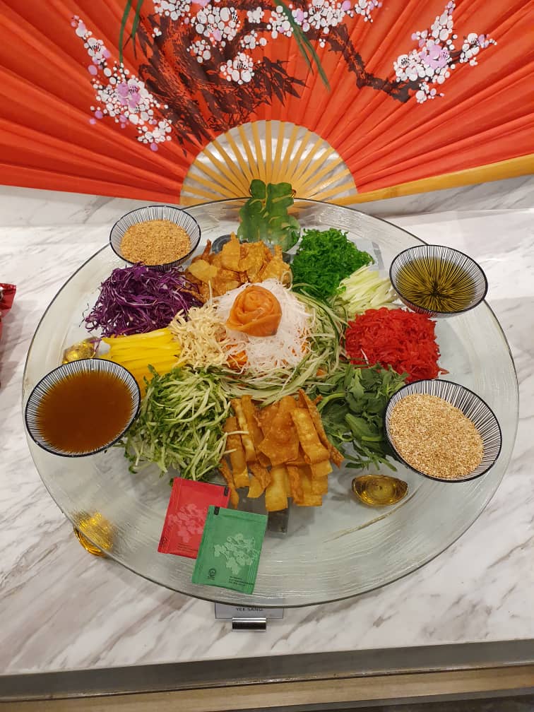 King Salmon Yee Sang - Bufet Golden Reunion