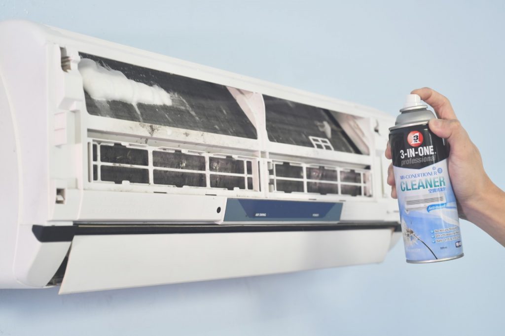 3-IN-ONE : Spray the formula