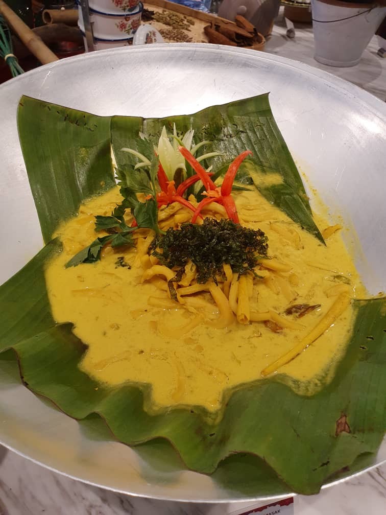 Masak lemak rebung
