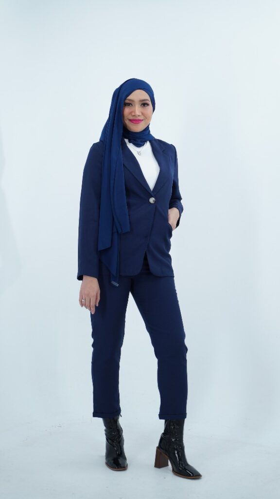 Yuka Kharisma Dalam ‘Melihatmu Bahagia’ 