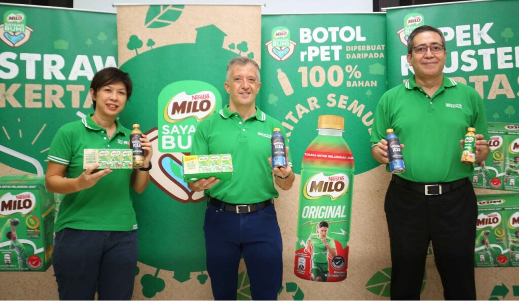 [From Left]  April Wong, Business Executive Officer, Ready to Drink Business Unit, Nestlé (Malaysia) Berhad; Juan Aranols, Chief Executive Officer of  Nestlé (Malaysia) Berhad and Dato' Adnan Pawanteh, Head of Corporate Affairs, Nestlé (Malaysia) Berhad unveiling its latest sustainable packaging solutions of high-quality recycled resin (rPET) bottles for all its Ready-to-Drink products, as well as MILO UHT 125ml paper cluster packaging.